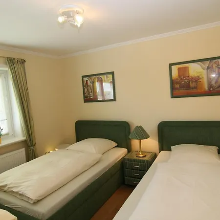 Ferienwohnung Kostens